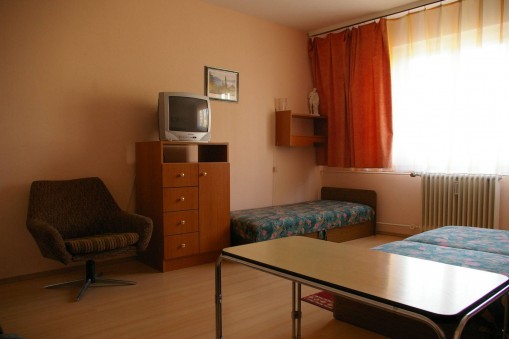   - Cini Apartman Szekszárd